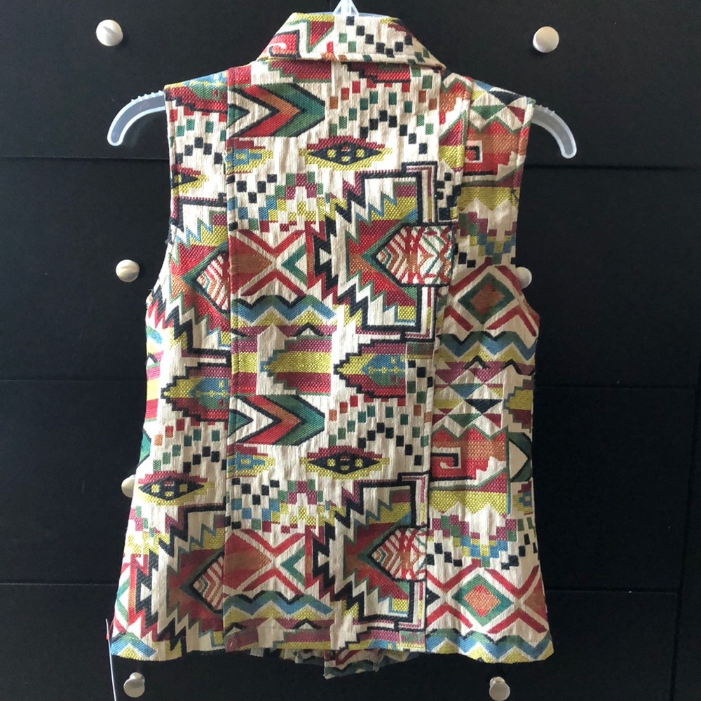Aztec Vest - Picture 5 of 5